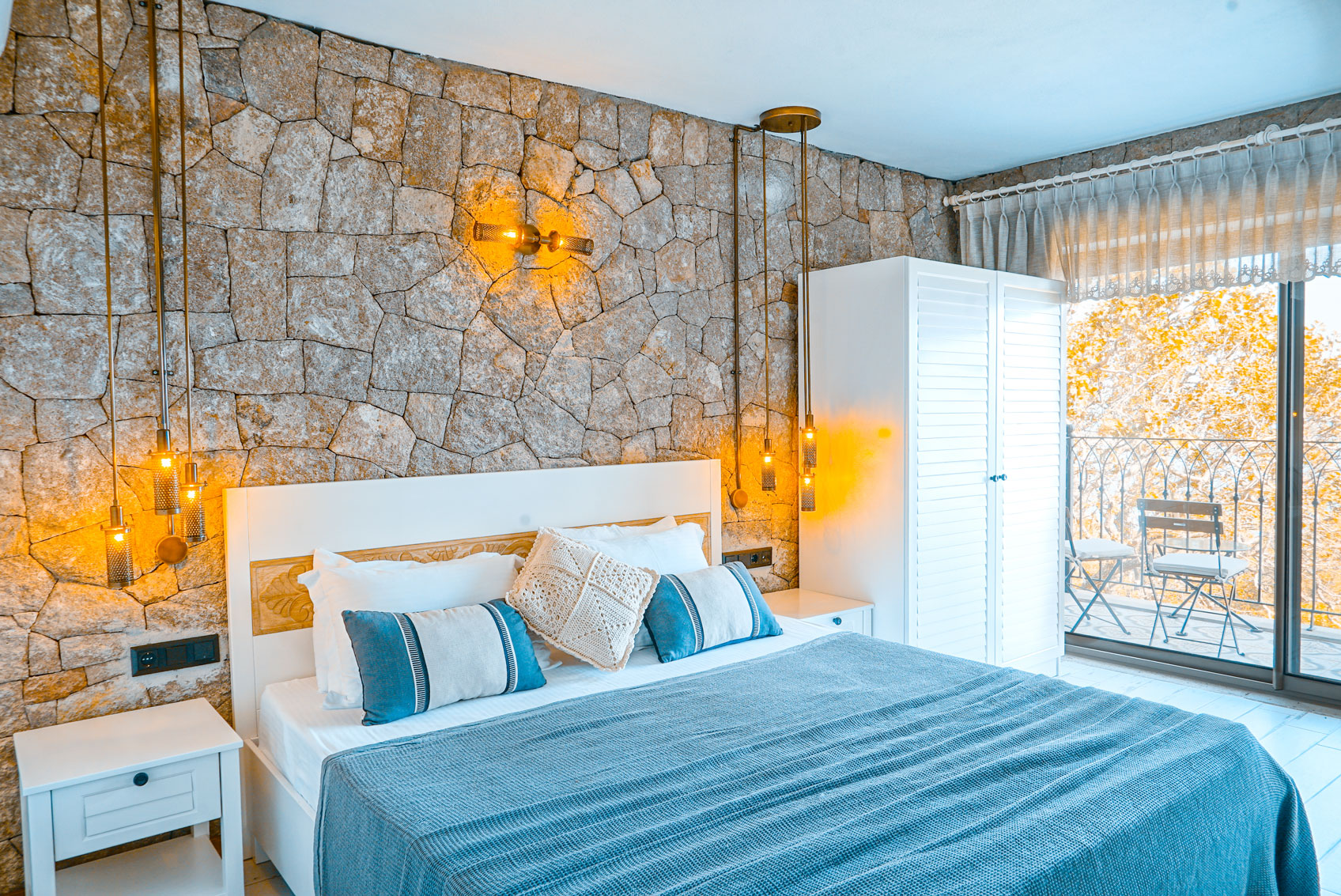 Deluxe Deniz Manzaralı Balkonlu Oda