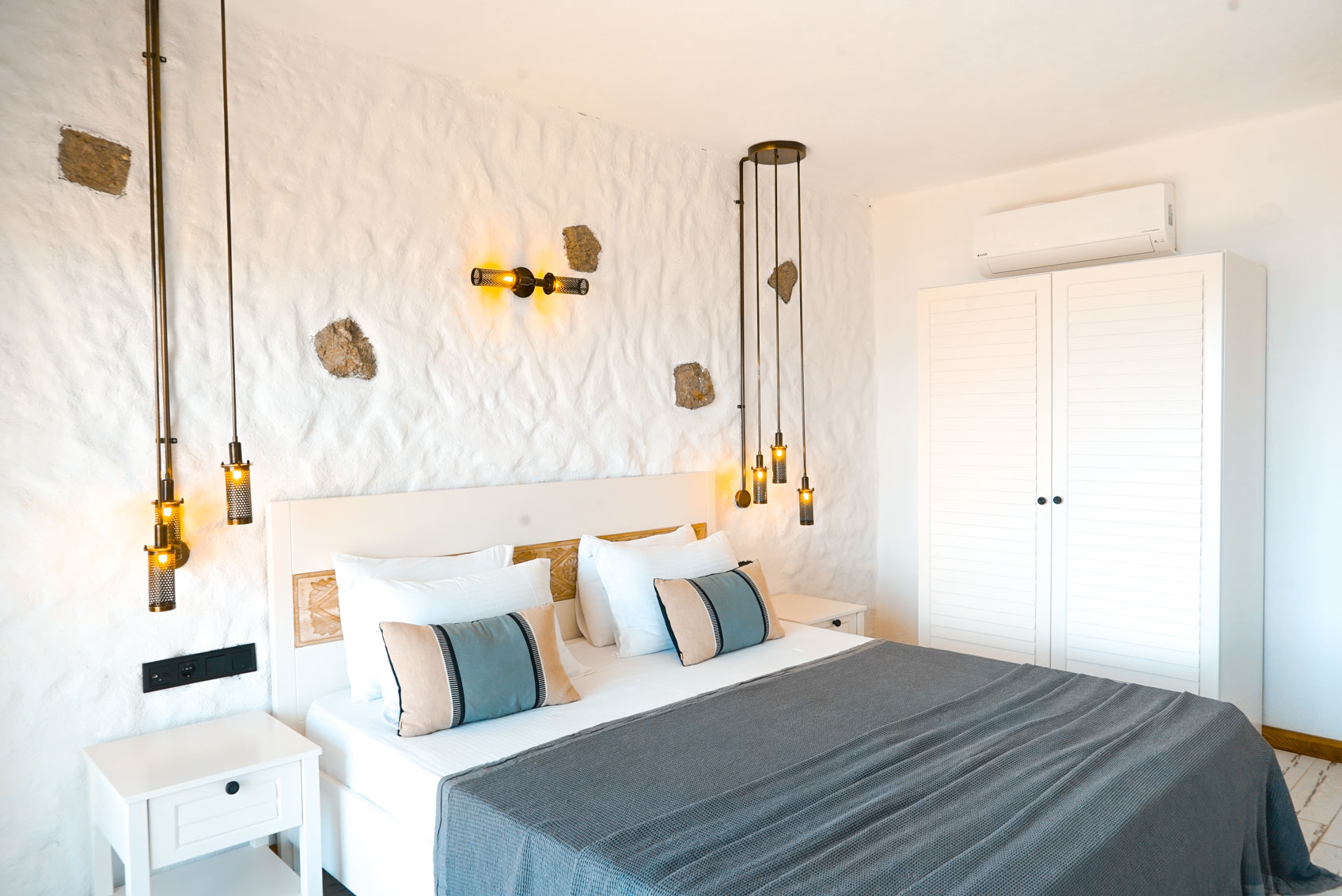 Deluxe Deniz Manzaralı Balkonlu Oda